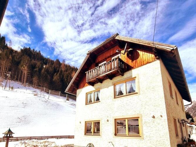 Large Detached Holiday Home In Muhr Экстерьер фото