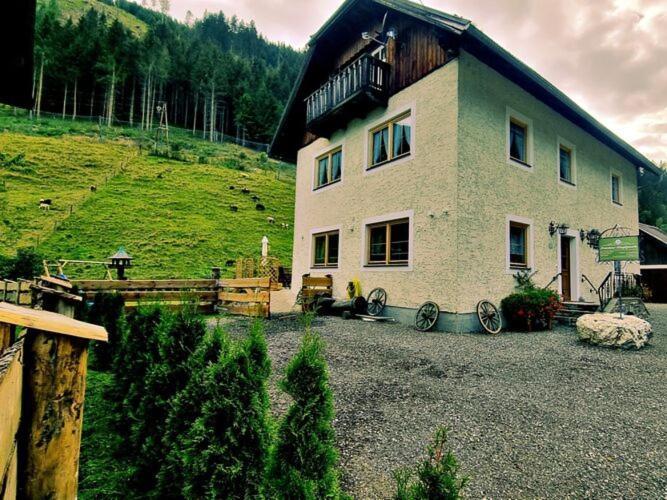 Large Detached Holiday Home In Muhr Экстерьер фото