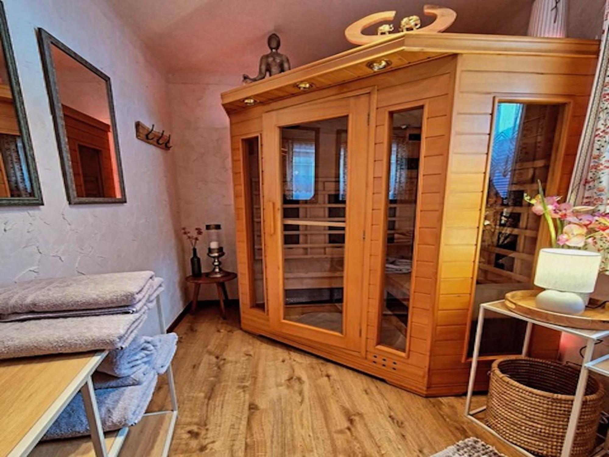 Large Detached Holiday Home In Muhr Экстерьер фото