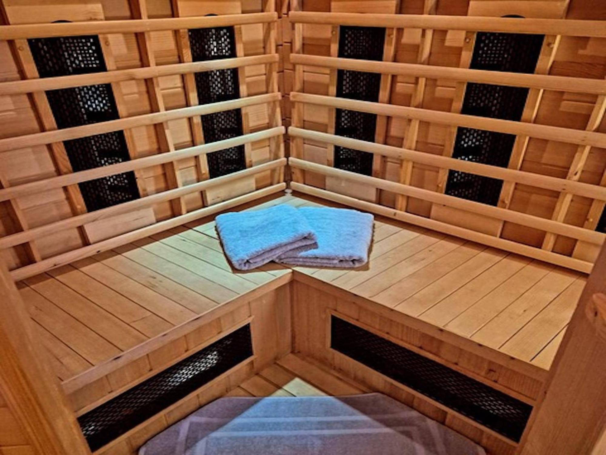 Large Detached Holiday Home In Muhr Экстерьер фото